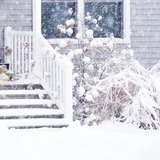 融雪剤の代用品ランキング！やりがちな失敗も解説