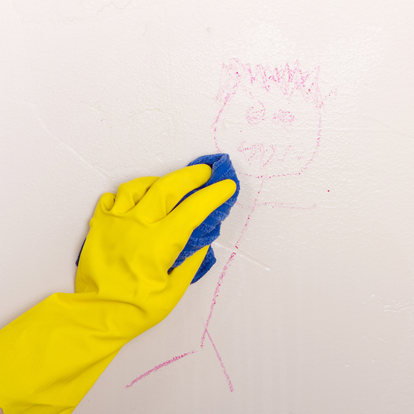 壁・壁紙の掃除方法5個！ほこり・黄ばみ・ヤニ・カビは？道具・頻度は？
